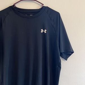 Under Armour t-shirt